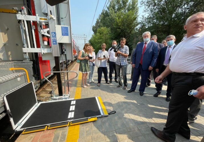 В Астрахани презентовали новый рельсовый автобус "Орлан"