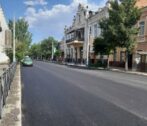 В центре Астрахани за неделю уложили новый асфальт ремонт улицы ленина
