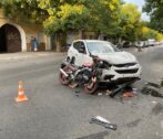 В Астрахани столкнулись автомобиль и мотоцикл, есть пострадавшие В Астрахани в столкнулись автомобиль и мотоцикл