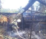 В Астраханской области сгорели жилой дом и три хозпостройки за сутки пожары в астраханской области