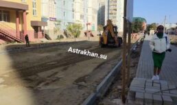 В Астрахани у лицея №2 появится благоустроенный сквер, прогулочная зона и парковка