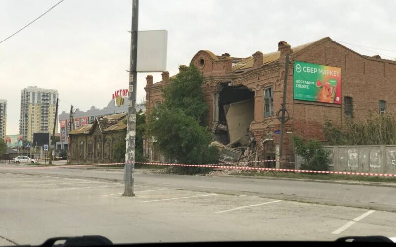 рухнул дом розенблюма на бакинской