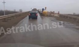 Мост через Белый Ильмень в Астраханской области снова не успевают сдать в срок