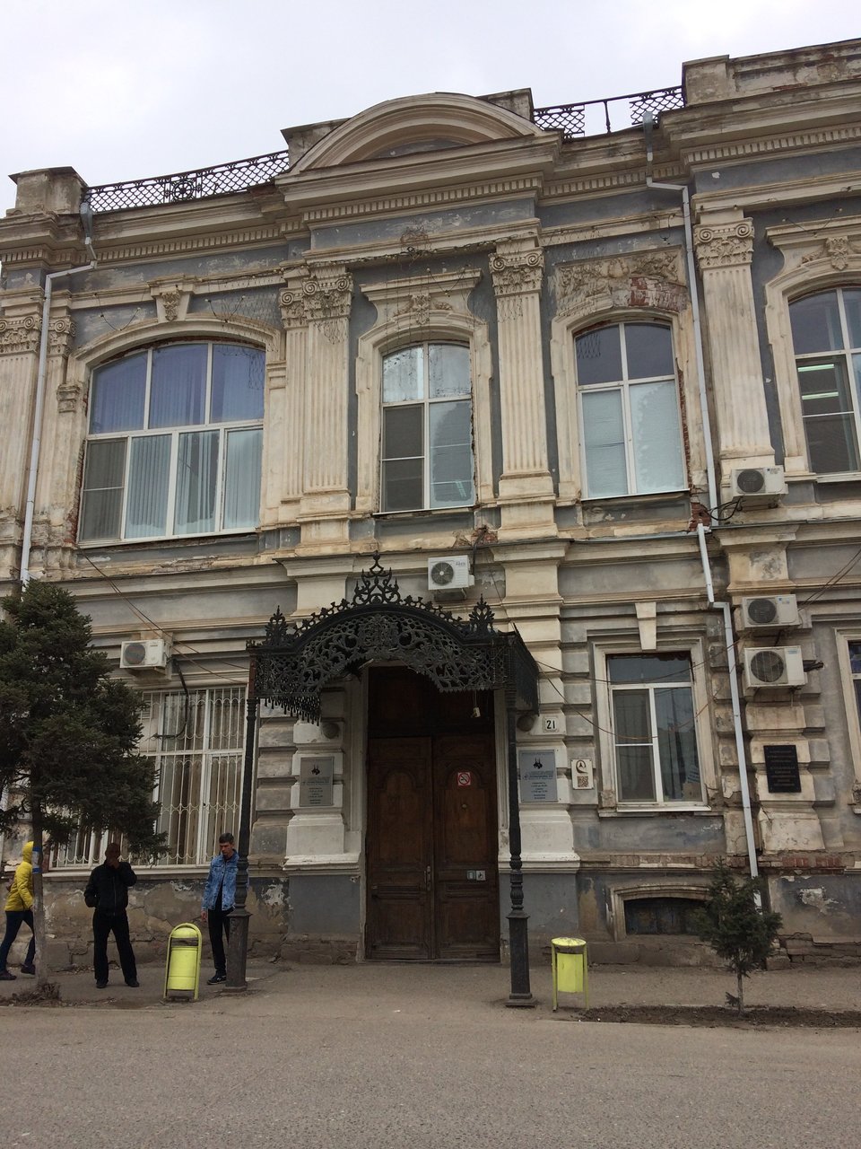 В Астрахани временно закрывается филиал поликлиники №8