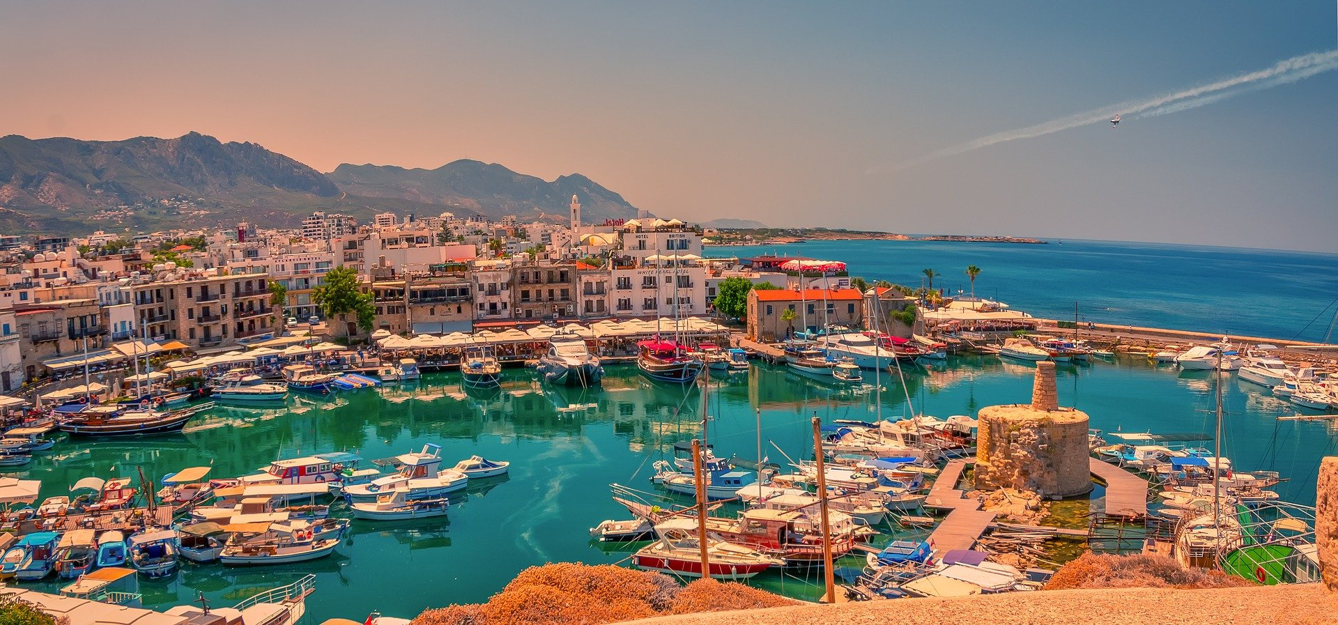 Кипр упростил правила въезда для вакцинированных туристов