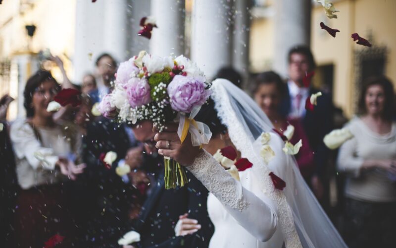 В 2021 году зарегистрировали брак самой пожилой пары в Астраханской области