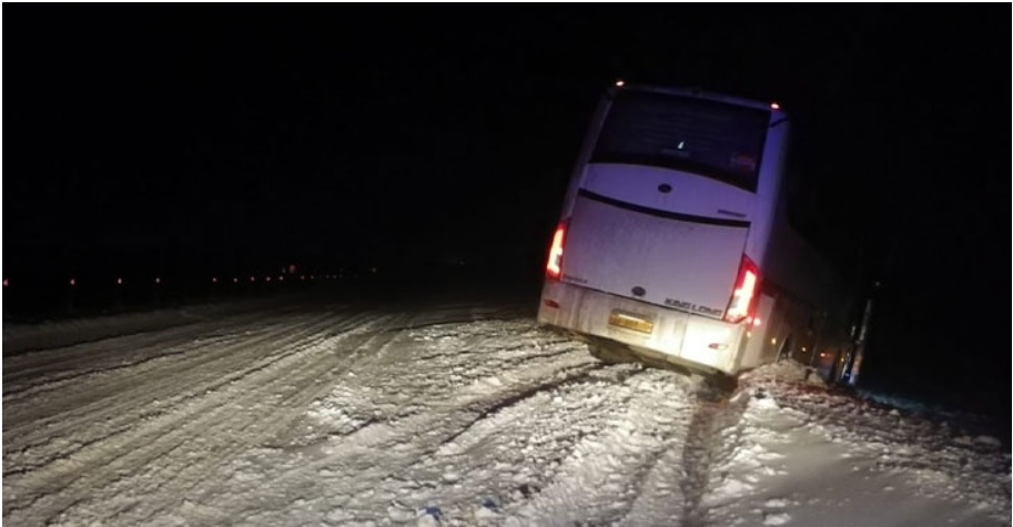 Под Волгоградом рейсовый автобус из Астрахани попал в аварию