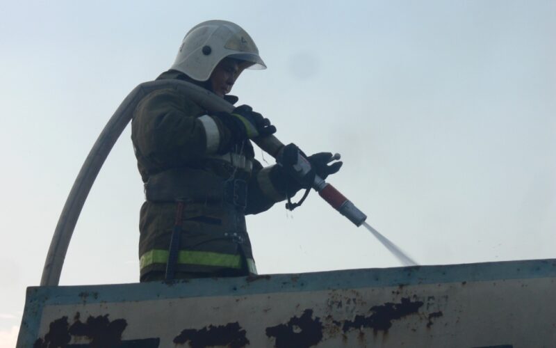 пожар в Астраханской области