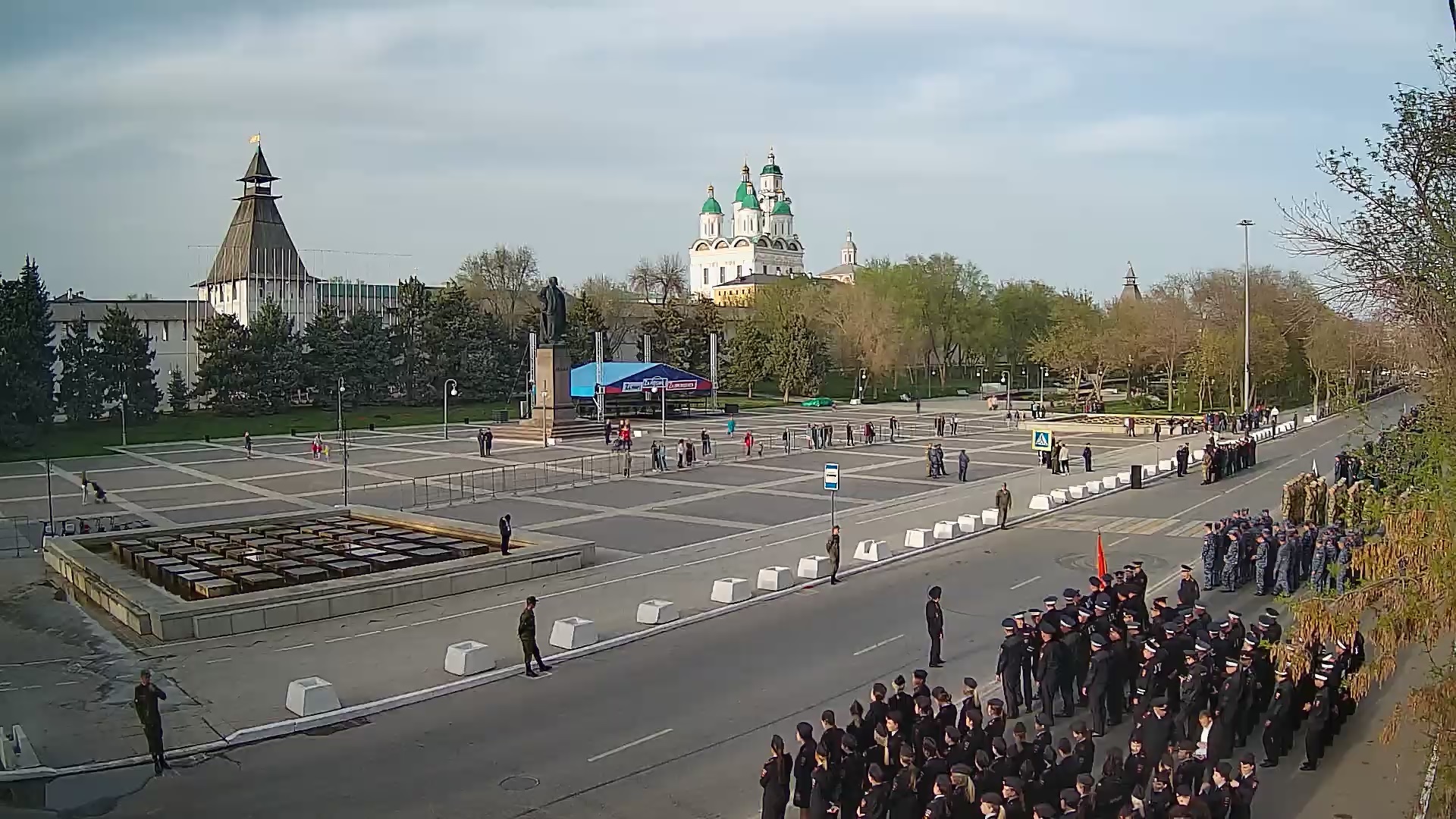 В Астрахани прошла первая репетиция торжественного построения войск в честь  Дня Победы