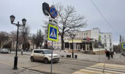 парковка в центре Астрахани