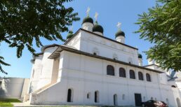 В Астрахани Троицкий храм открыли после реставрации
