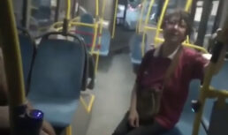 В Астрахани задержали пассажира автобуса, который не оплатил проезд и ругался с кондуктором