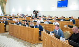 Заседания Думы Астраханской области будет открывать Гимн России