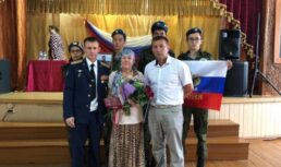Родителям астраханца, погибшего в ходе спецоперации, вручили Орден Мужества Родителям астраханца, погибшего в ходе спецоперации, вручили Орден Мужества