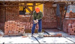 Астраханцев поздравили с Днём строителя день строителя