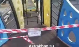В Астрахани детскую площадку, которой всего 2 года, назвали аварийной