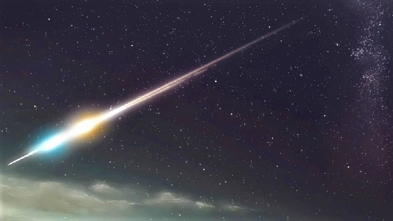 В небе над Астраханью заметили метеор