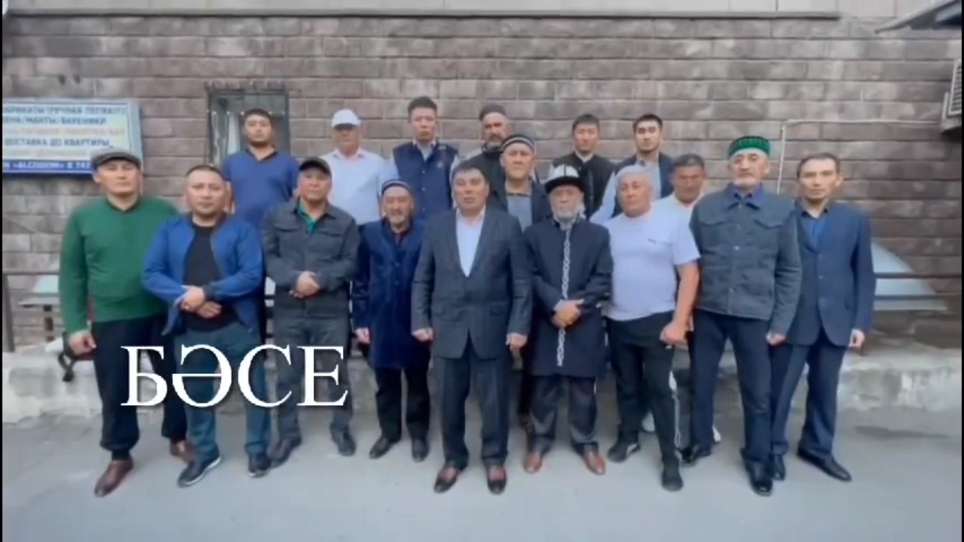 Жители Казахстана призвали закрыть границу с Россией
