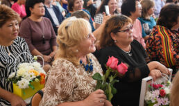 В Астраханской области депутаты чествовали учителей