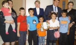 Астраханская семья взяла на воспитание детей из Донбасса