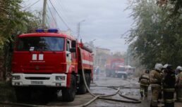 Накануне в Астрахани горела производственная база