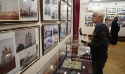 Астраханцев приглашают на выставку старинных икон и церковных фотографий