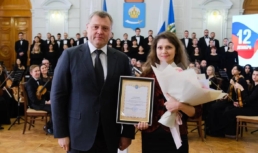 Игорь Бабушкин поздравил астраханцев с Днем Конституции