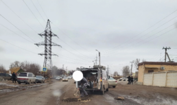 Астраханцы продолжают самостоятельно ремонтировать дороги