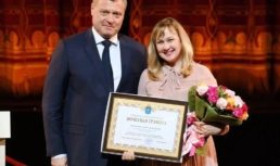 Игорь Бабушкин вручил астраханским деятелям культуры награды и благодарственные письма