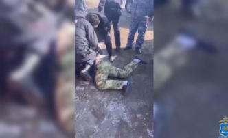 Астраханца, оказывающего сопротивление, задержали с применением оружия