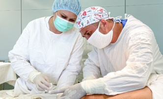 Астраханские врачи спасли женщину от ампутации конечности