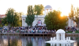 Астраханцев приглашают на новый сезон проекта «Музыка на воде»