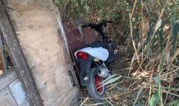 В Астрахани два парня угнали скутер