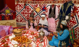 Этническая деревня представит всем астраханцам и гостям богатство национальной культуры России