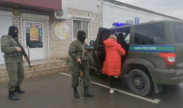 В Астраханской области женщины незаконно принимали экзамены у иностранок