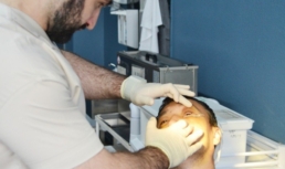 Астраханские врачи провели сложнейшую операцию и восстановили мужчине лицо