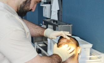 Астраханские врачи провели сложнейшую операцию и восстановили мужчине лицо