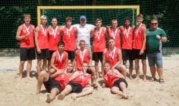 Юные астраханцы завоевали бронзу в Первенстве России по пляжному гандболу