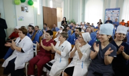 Игорь Бабушкин поздравил астраханцев с Днем медицинского работника