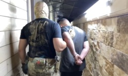 Астраханские полицейские поймали сутенера «на живца»
