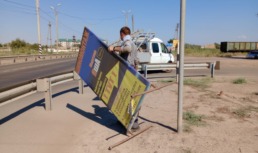 С начала года в Астрахани убрали более 5 тысяч незаконных рекламных конструкций