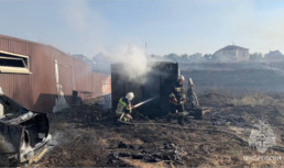 В Астрахани потушили пожар на тысячу «квадратов»
