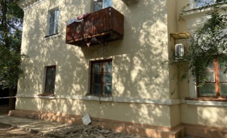 В Астраханской области из-за обрушения балкона пострадала хозяйка квартиры