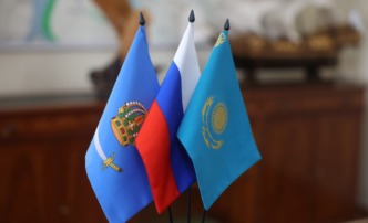 Астраханский губернатор провел деловую встречу с Послом Казахстана