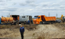 Коммунальщики продолжают устранять серьезную течь в микрорайоне Бабаевского