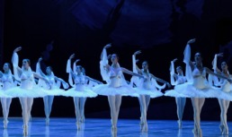 Новая постановка «Баядерки» в Астраханском театре оперы и балета покорила сердца зрителей