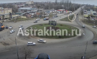 В Ленинском районе Астрахани перевернулся автомобиль