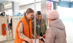 В Астраханской области собирают подписи в поддержку Владимира Путина 