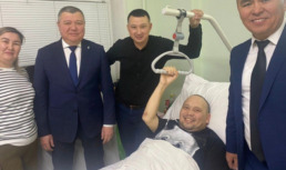 Раненый боец из Астраханской области проходит лечение в Москве