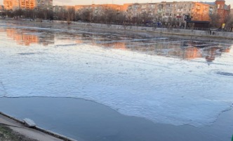 Астраханцам напоминают об опасности выхода на тонкий лед